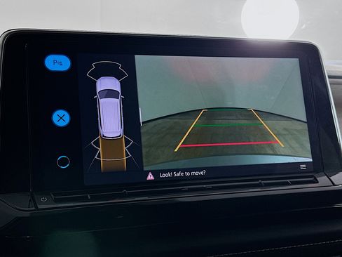 Used 2025 Volkswagen Atlas SE image 22