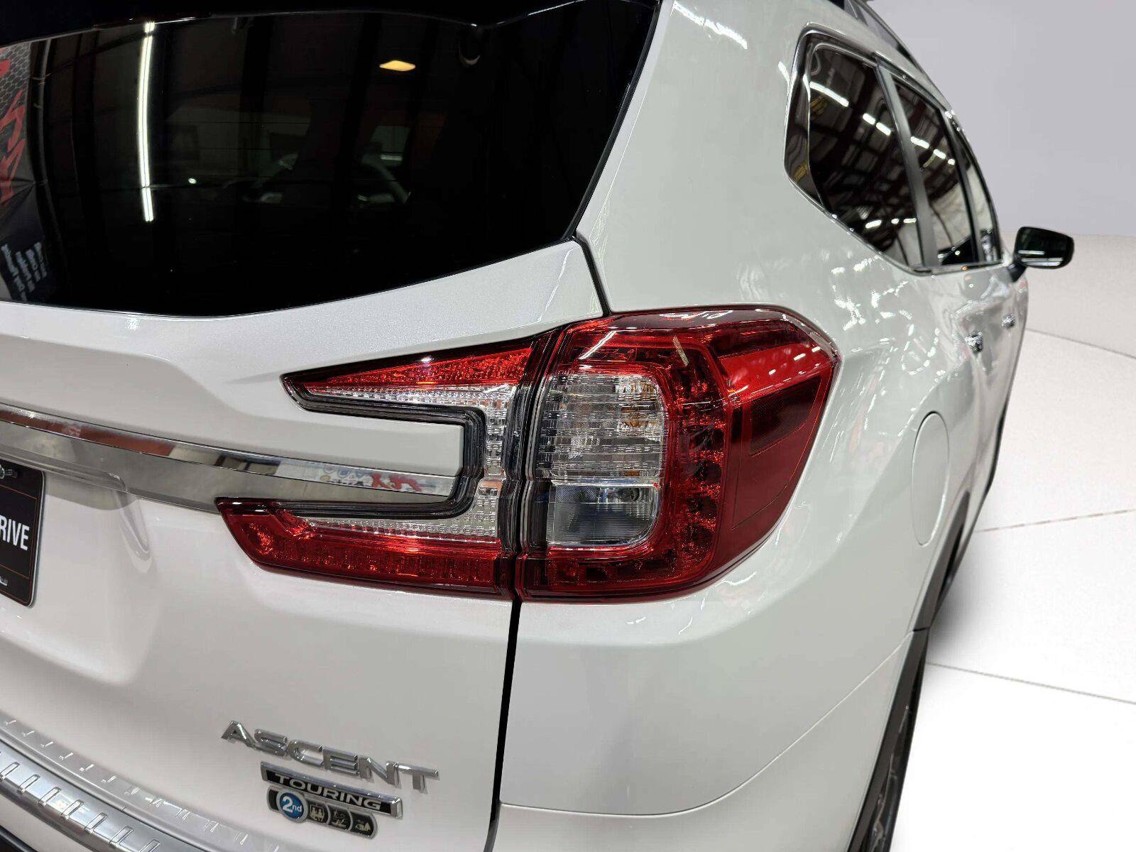 Used 2023 Subaru Ascent Touring AWD/4WD image 10