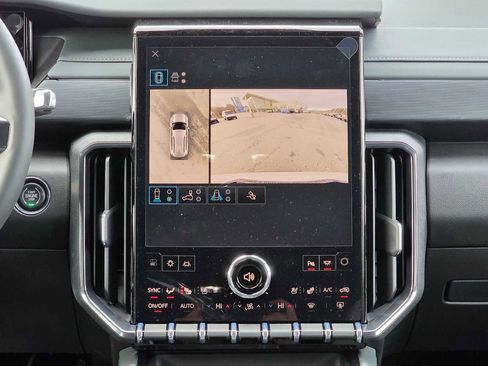 New 2026 GMC Acadia AT4 w/ Luxury Package AWD/4WD image 29
