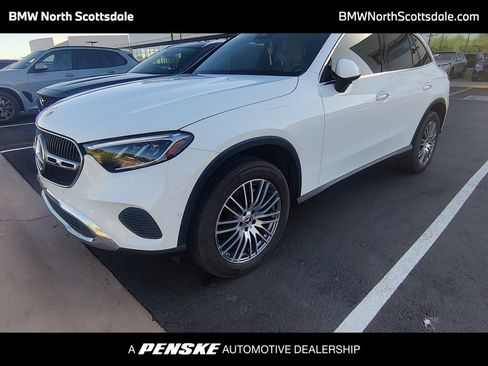 Used 2025 Mercedes-Benz GLC 300 4MATIC image 1