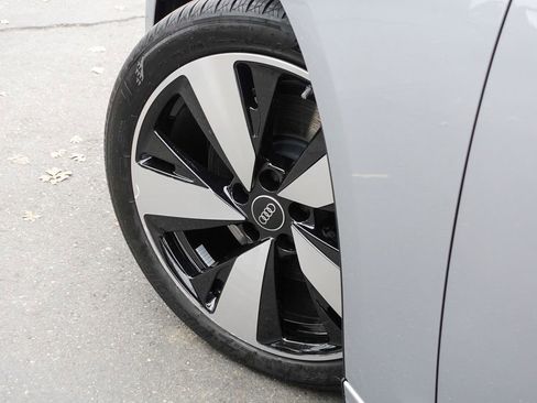 Used 2025 Audi A5 2.0T Premium Plus w/ Premium Plus image 12