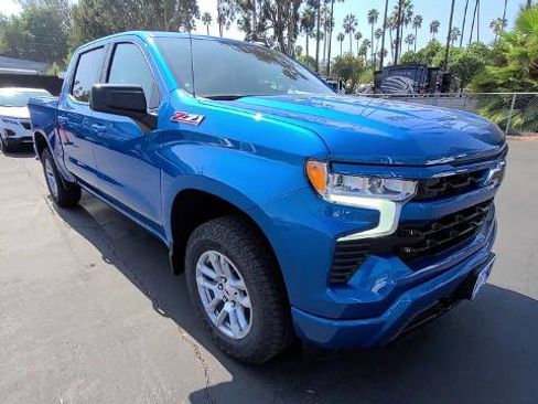 Used 2022 Chevrolet Silverado 1500 RST AWD/4WD image 3