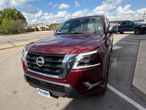 Used 2023 Nissan Armada Platinum w/ Captain's Chairs Package AWD/4WD image 14