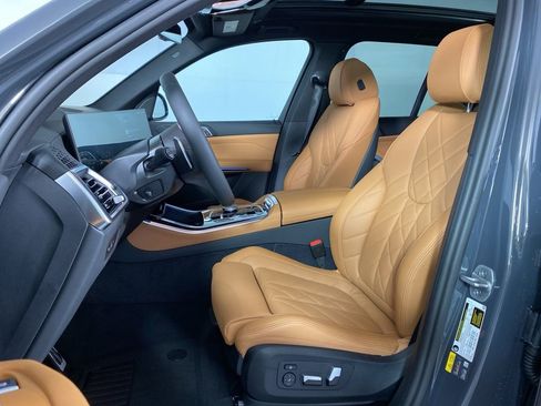 New 2026 BMW X5 xDrive50e image 11