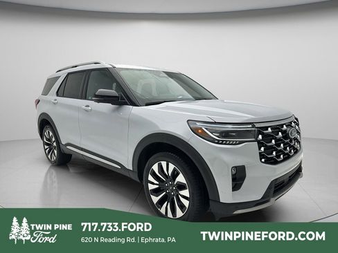 Used 2025 Ford Explorer Platinum w/ LUX Leather Package AWD/4WD image 1