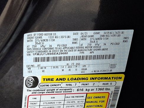 Used 2025 Ford Expedition Active AWD/4WD image 26
