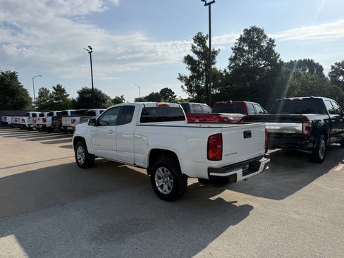 Used 2022 Chevrolet Colorado LT w/ Fleet Safety Package RWD image 4