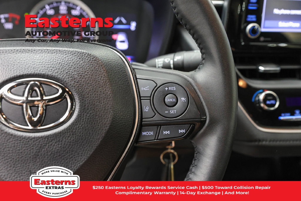 Used 2022 Toyota Corolla SE FWD image 16