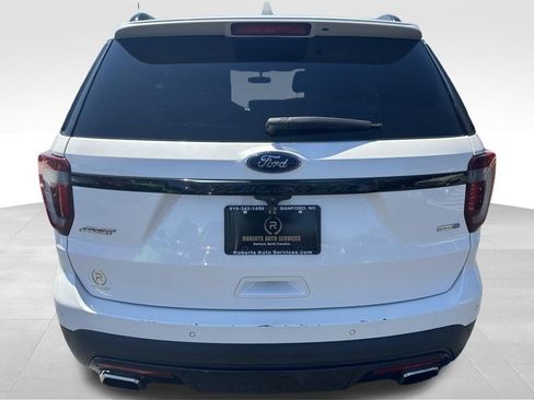 Used 2017 Ford Explorer Sport w/ Equipment Group 401A AWD/4WD image 5