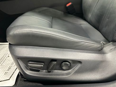 Used 2025 Toyota Camry XSE image 12