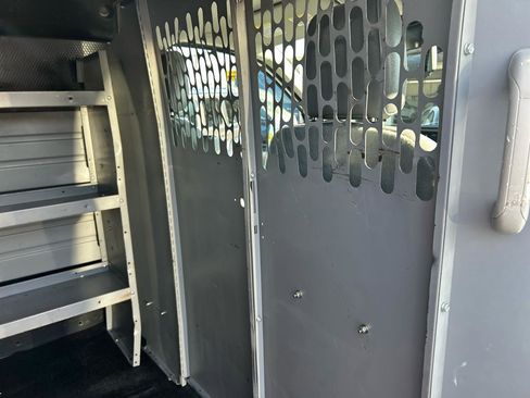 Used 2018 Ford Transit 250 130 Low Roof image 21