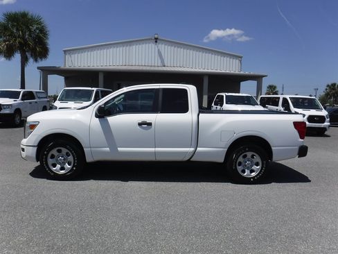 Used 2022 Nissan Titan S RWD image 2