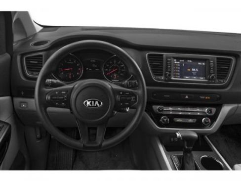Used 2020 Kia Sedona LX image 10