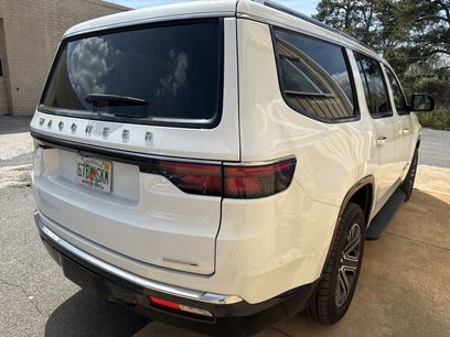 Used 2024 Jeep Wagoneer Series II w/ Flexible Seating Group