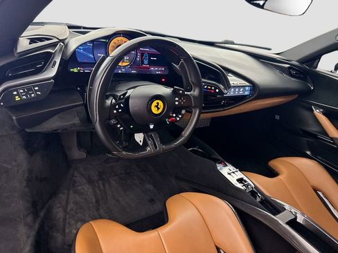 Used 2021 Ferrari SF90 Stradale AWD/4WD image 9