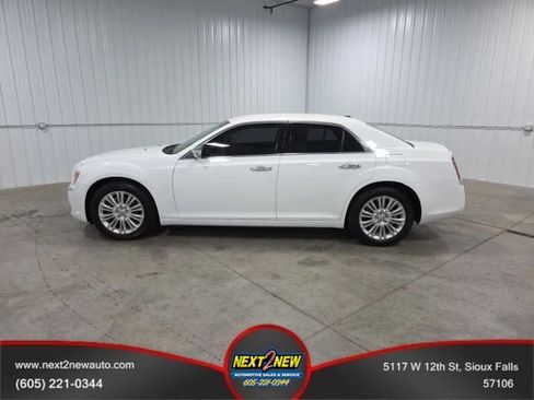 Used 2013 Chrysler 300 C AWD/4WD image 1