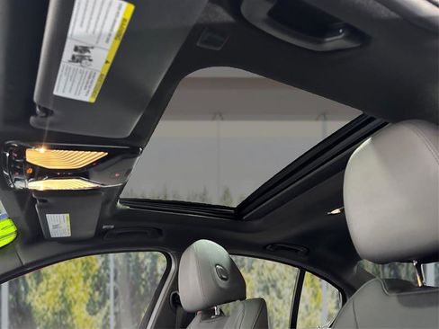 Used 2019 BMW 330i xDrive Sedan w/ Convenience Package image 21