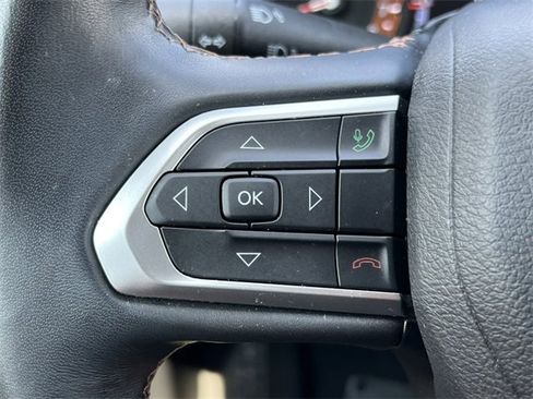 Used 2022 Jeep Compass Limited image 19