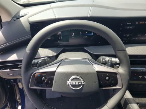 New 2025 Nissan Murano SV image 13