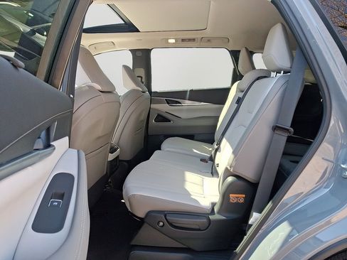 New 2026 INFINITI QX60 Luxe w/ Cargo Package image 5