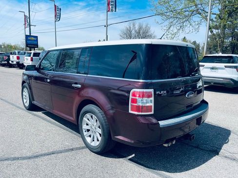 Used 2011 Ford Flex SEL w/ Rapid Spec Order Code AWD/4WD image 3