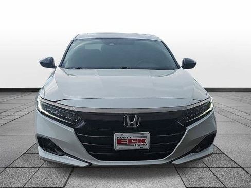Used 2021 Honda Accord Sport image 2