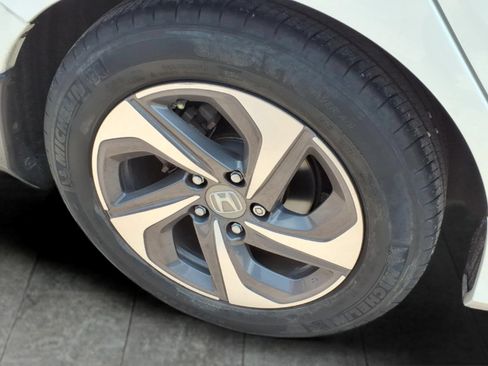 Used 2019 Honda Insight EX image 10