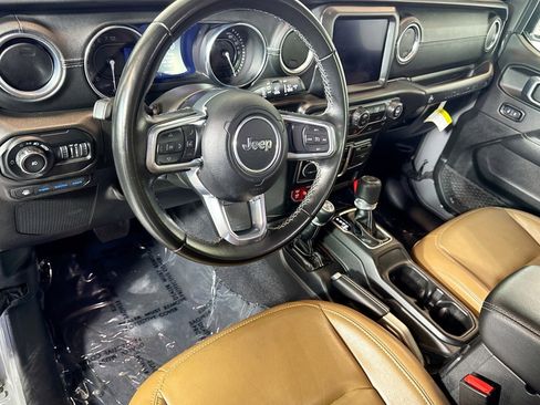 Used 2022 Jeep Wrangler Unlimited Rubicon 4xe image 9