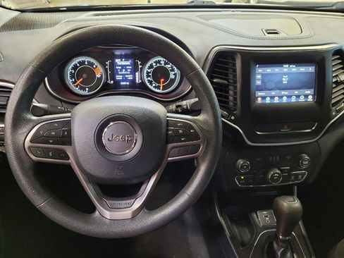 Used 2019 Jeep Cherokee Latitude w/ Popular Appearance Group image 22