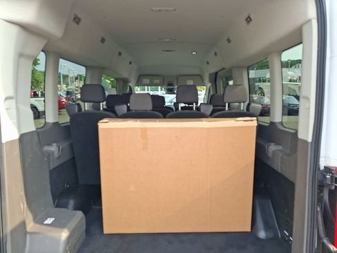 Certified 2024 Ford Transit 350 XLT RWD image 28