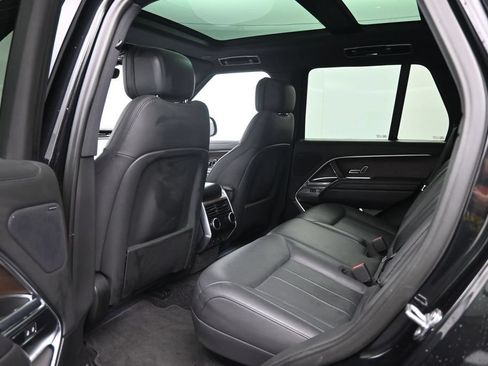 Used 2023 Land Rover Range Rover SE AWD/4WD image 28