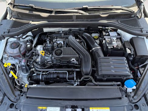 Certified 2024 Volkswagen Jetta SE image 25