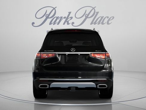 Used 2026 Mercedes-Benz GLS 450 4MATIC image 16