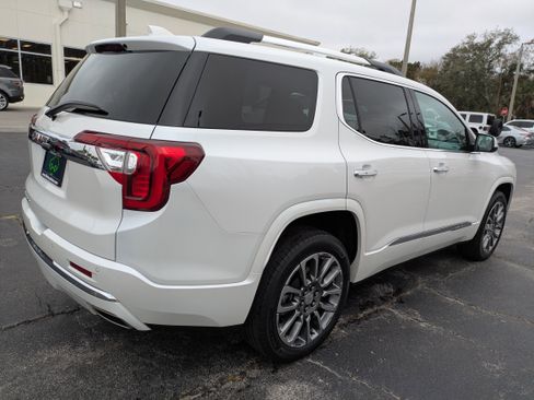 Certified 2023 GMC Acadia Denali w/ Denali Ultimate Package image 4