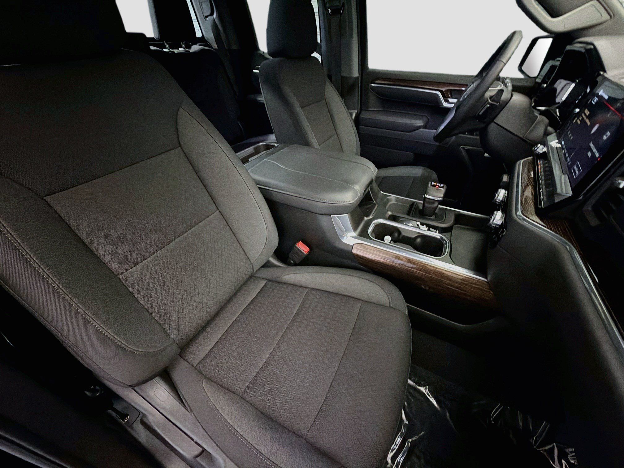 Used 2025 GMC Sierra 1500 Elevation w/ Preferred Package AWD/4WD image 15