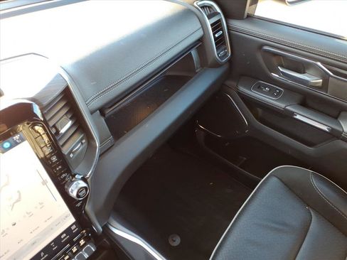 Used 2024 RAM 1500 Laramie image 33