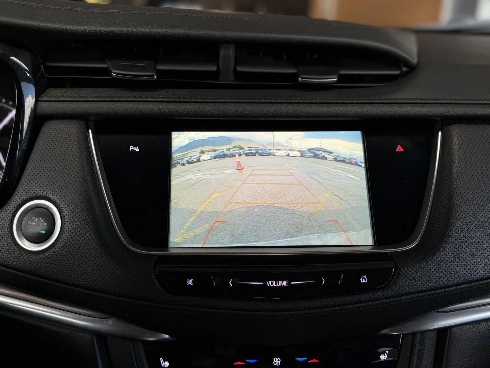 Used 2018 Cadillac XT5 Luxury FWD image 32