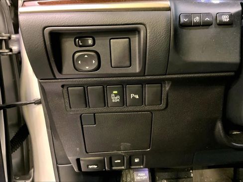 Used 2013 Lexus ES 350 4dr Sdn image 34