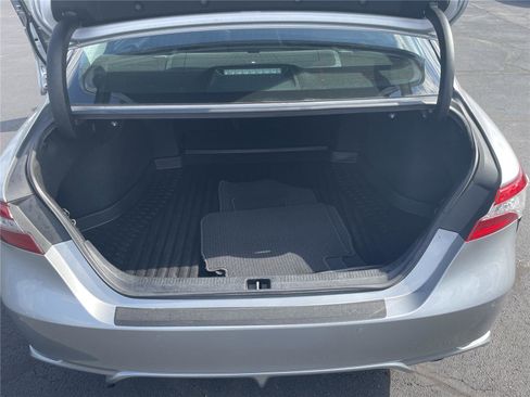 Used 2018 Toyota Camry XSE w/ Driver Assist Package image 28