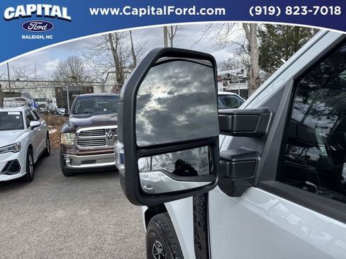 Certified 2025 Ford F250 Platinum image 12