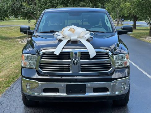Used 2017 RAM 1500 Big Horn AWD/4WD image 2