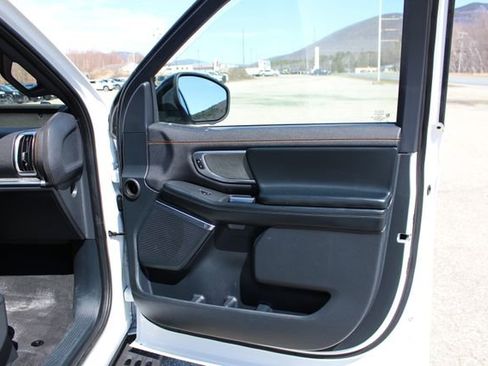 Used 2025 Ford Expedition Tremor AWD/4WD image 71