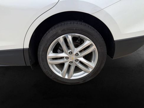 Used 2019 Chevrolet Equinox Premier AWD/4WD image 12