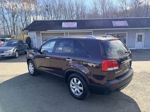 Used 2013 Kia Sorento LX w/ Convenience Pkg image 6