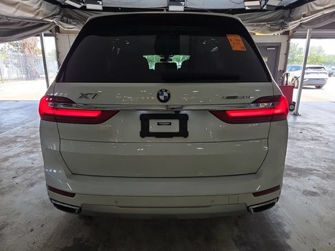 Used 2022 BMW X7 xDrive40i w/ Executive Package AWD/4WD image 5