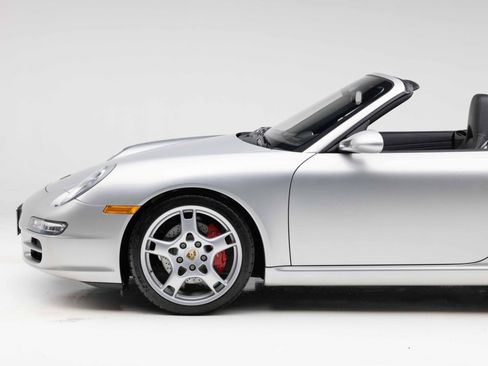 Used 2006 Porsche 911 Carrera S RWD image 33