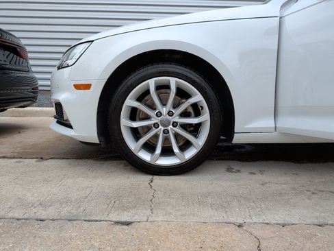 Used 2019 Audi A4 2.0T Premium Plus w/ Premium Plus Package FWD image 12