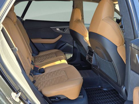 Used 2024 Audi RS Q8 4.0T image 25