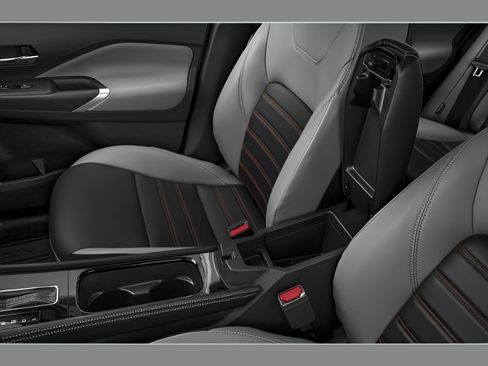 Used 2023 Nissan Kicks SR w/ SR Premium Package image 17