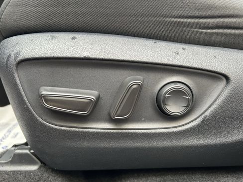 Certified 2025 Toyota RAV4 XLE AWD/4WD image 14